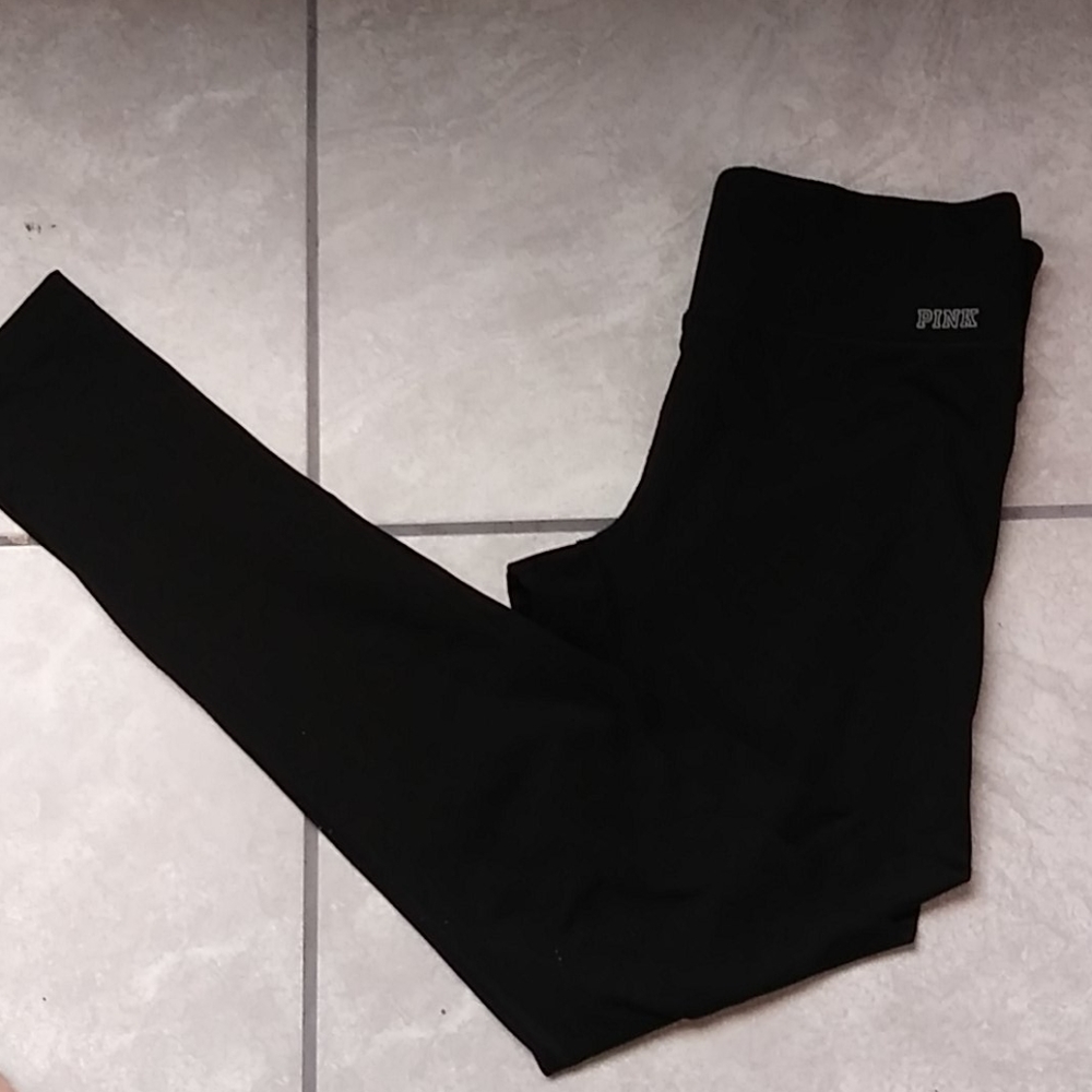 VS pink yoga pants